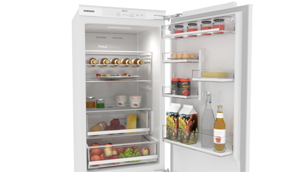 Geöffneter Kühlschrank Twin Cooling Plus